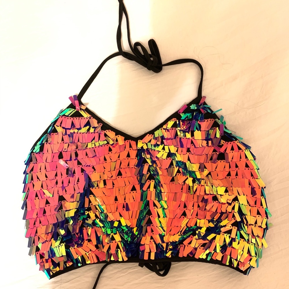 Crop top shimmery shirt